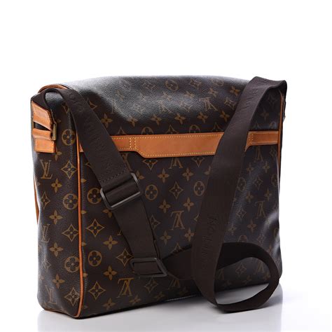 louis vuitton very messenger|louis vuitton messenger bag models.